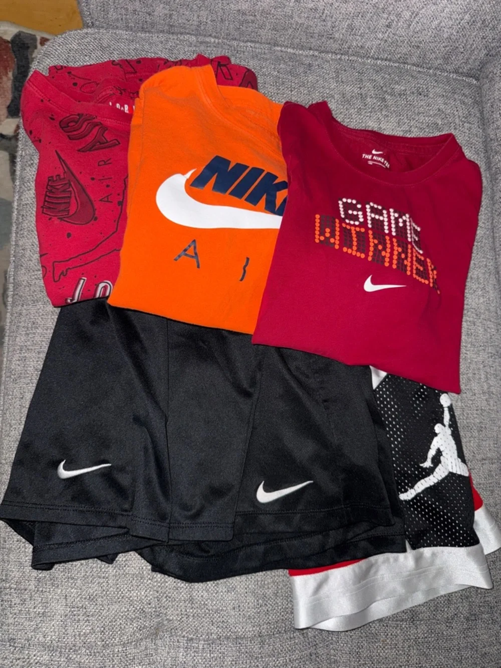 Nike and Jordan t shirt and shorts bundle boys size medium 8-10